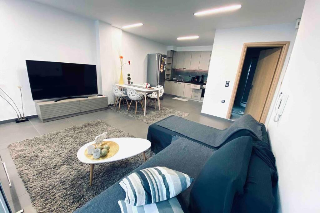 Hitech Appartment Amaliada Zewnętrze zdjęcie