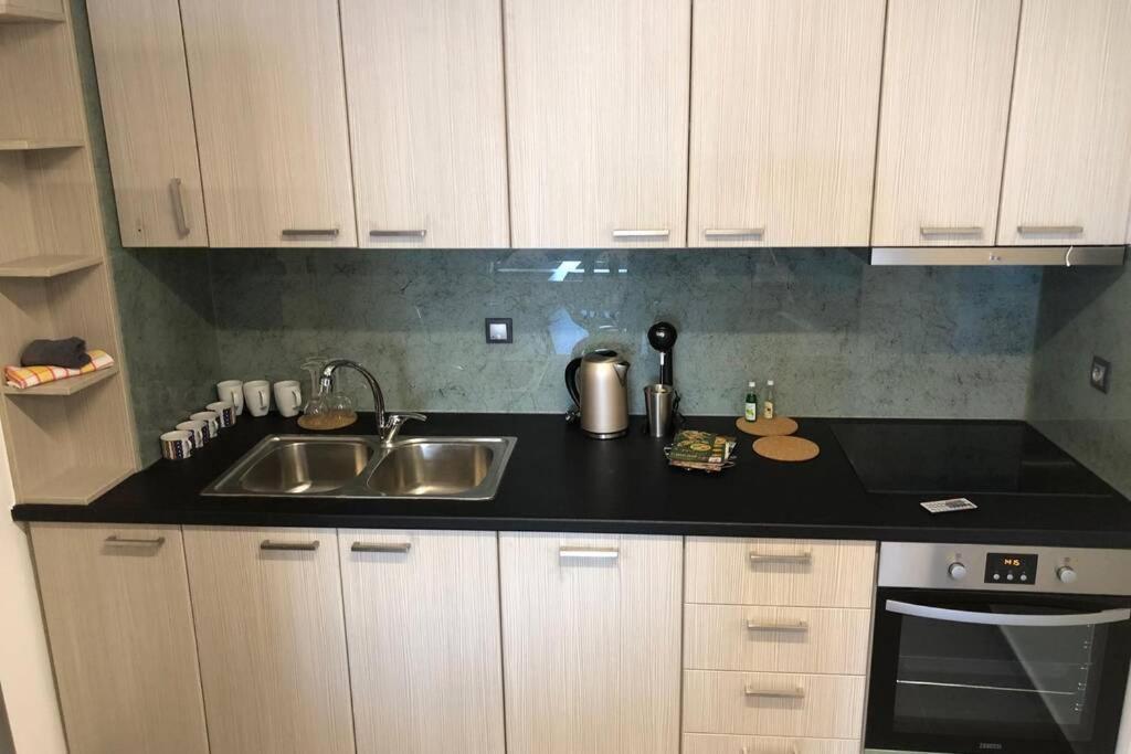 Hitech Appartment Amaliada Zewnętrze zdjęcie